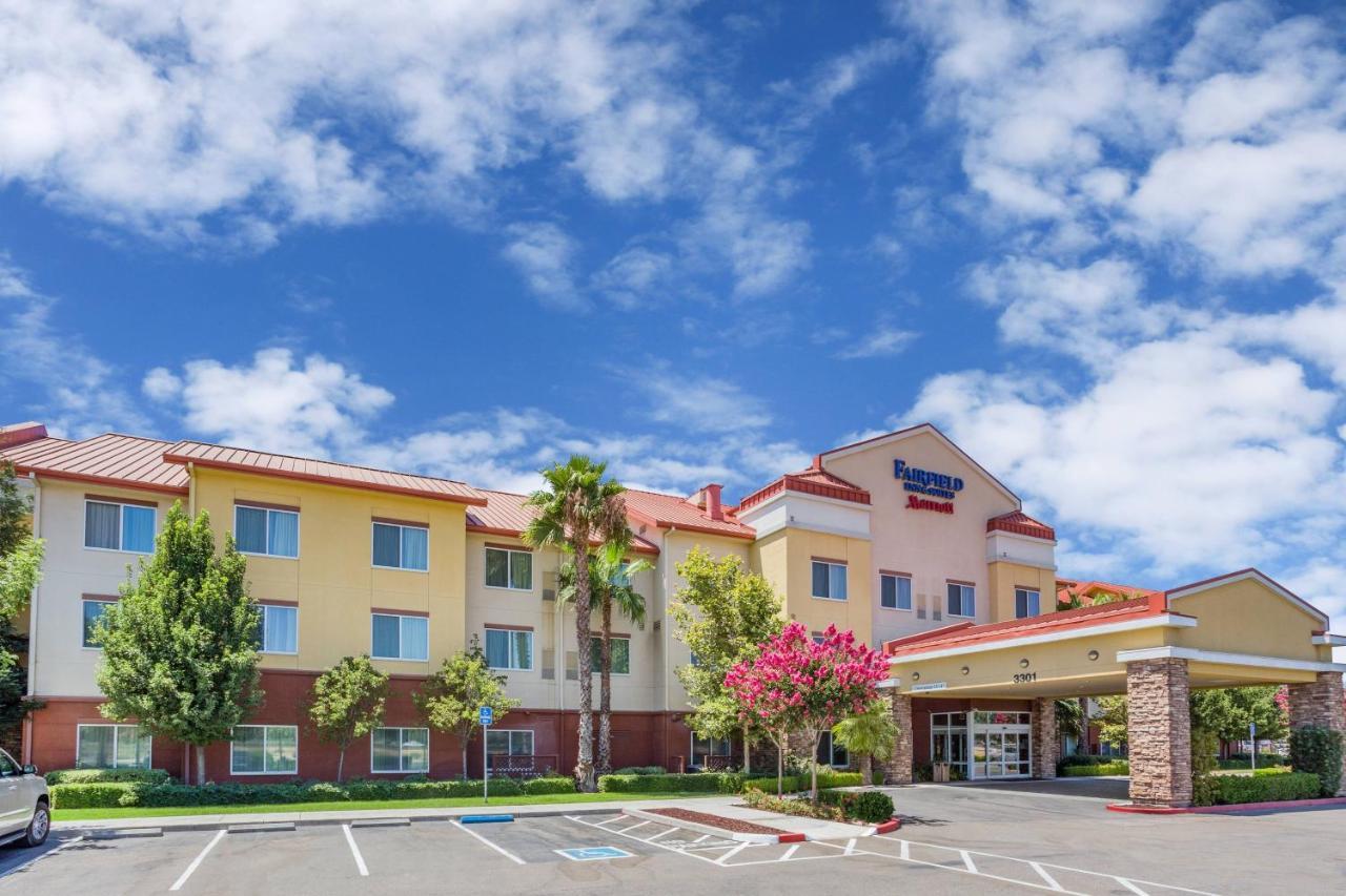 Fairfield Inn And Suites Turlock Exterior photo
