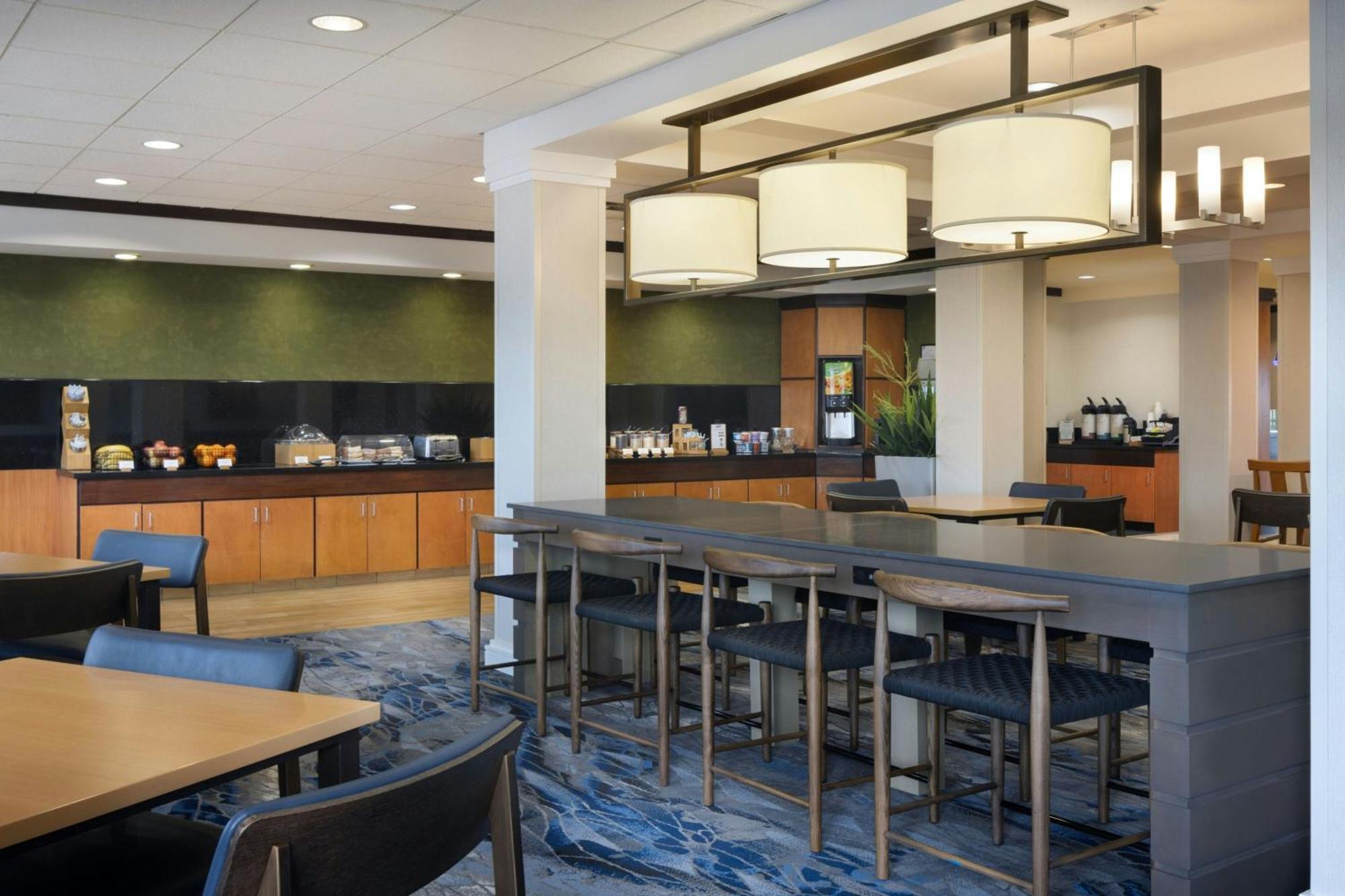 Fairfield Inn And Suites Turlock Exterior photo